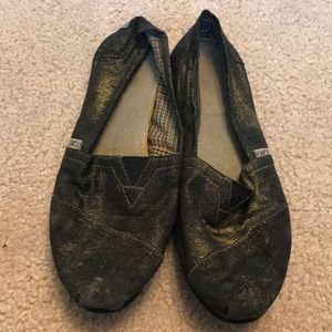 Toms gold flats